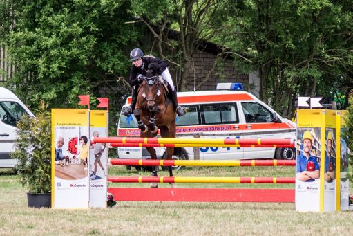 20150628_Springreiten-Boesingfeld_0001.jpg